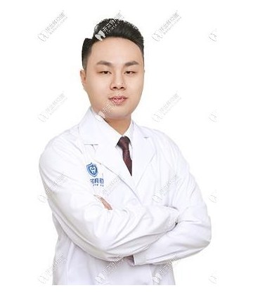 鍾文斌 - 深圳拜爾口腔門診部